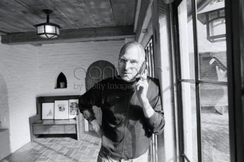 Steve_Jobs_home_office_04