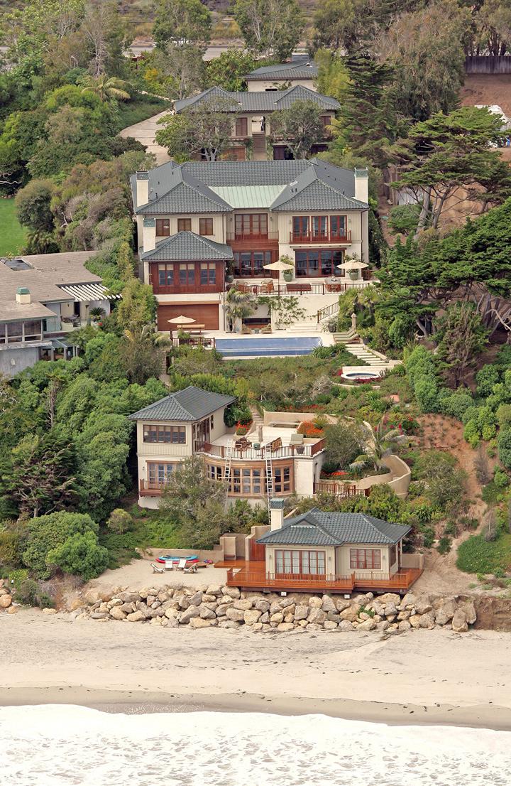 mmmBeachhouse mmmBeachhouse