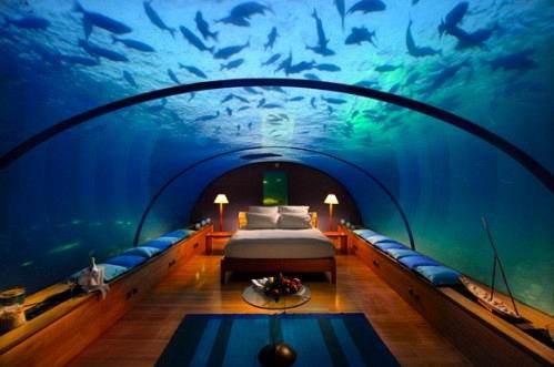 500x_conradmaldivesunderwatersuitenight